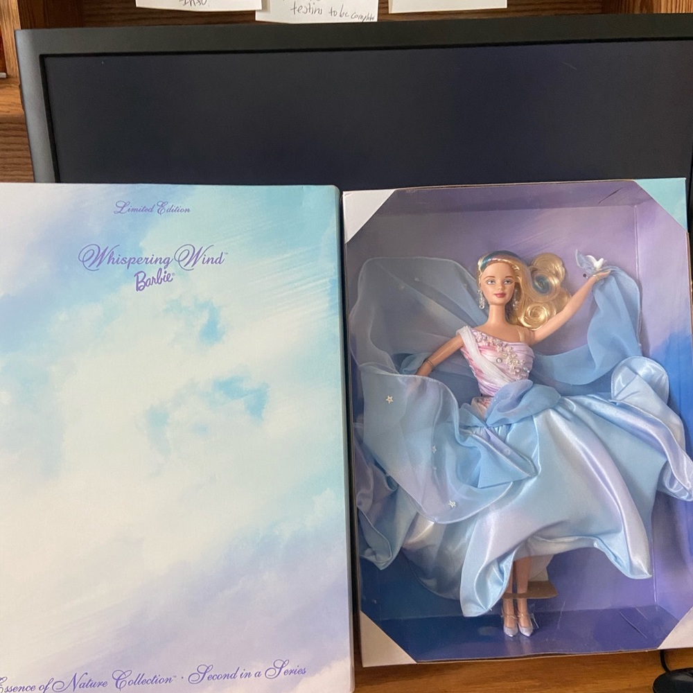 NIB whispering Wind Essence of Nature Barbie 1998 - Picture 6 of 7